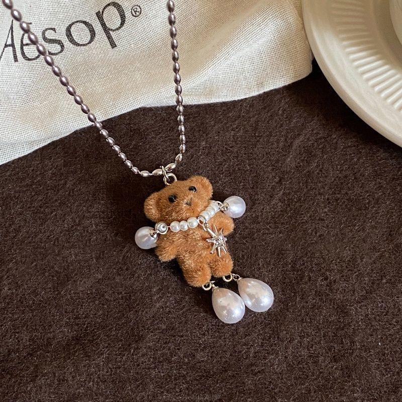 Zircon Bow Bear Pearl Necklace - Универсальная бусинная цепочка-свитер