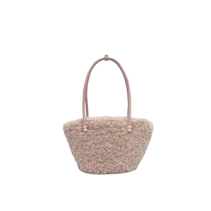 Luxury Faux Lamb Wool Tote Bag Winter Plush Handbag for Women Trendy Large Capacity Soft Fleece Shoulder Bag