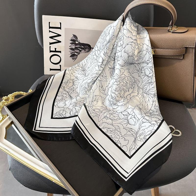 Spring and summer new simulated silk scarf women's versatile high-end sense 70 square scarf fashion printing professional small scarf