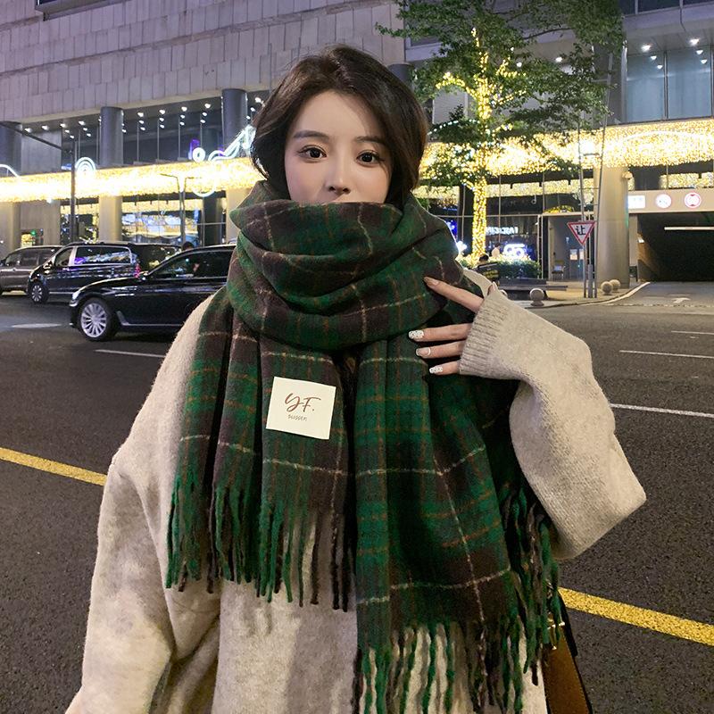 Plaid scarf women's winter high-end Christmas new tassel imitation cashmere shawl warm knitted scarf