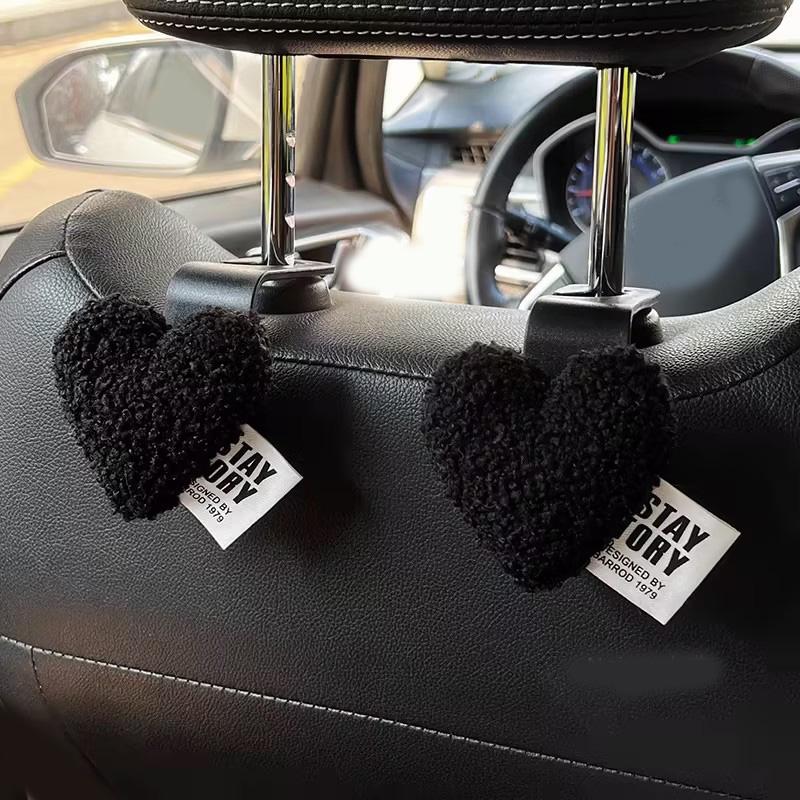 2pcs Cute Retro Red Heart Car Seat Back Hooks Vehicle Headrest Organizer Hanger for Groceries Bag Handbag Clips Auto Decortion