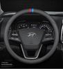 Echte Lederlenkradabdeckung für Hyundai: Elantra, Sonata, Santa Fe, ix35, Tucson, Feista, Mingtu - Ultradünnes Design.