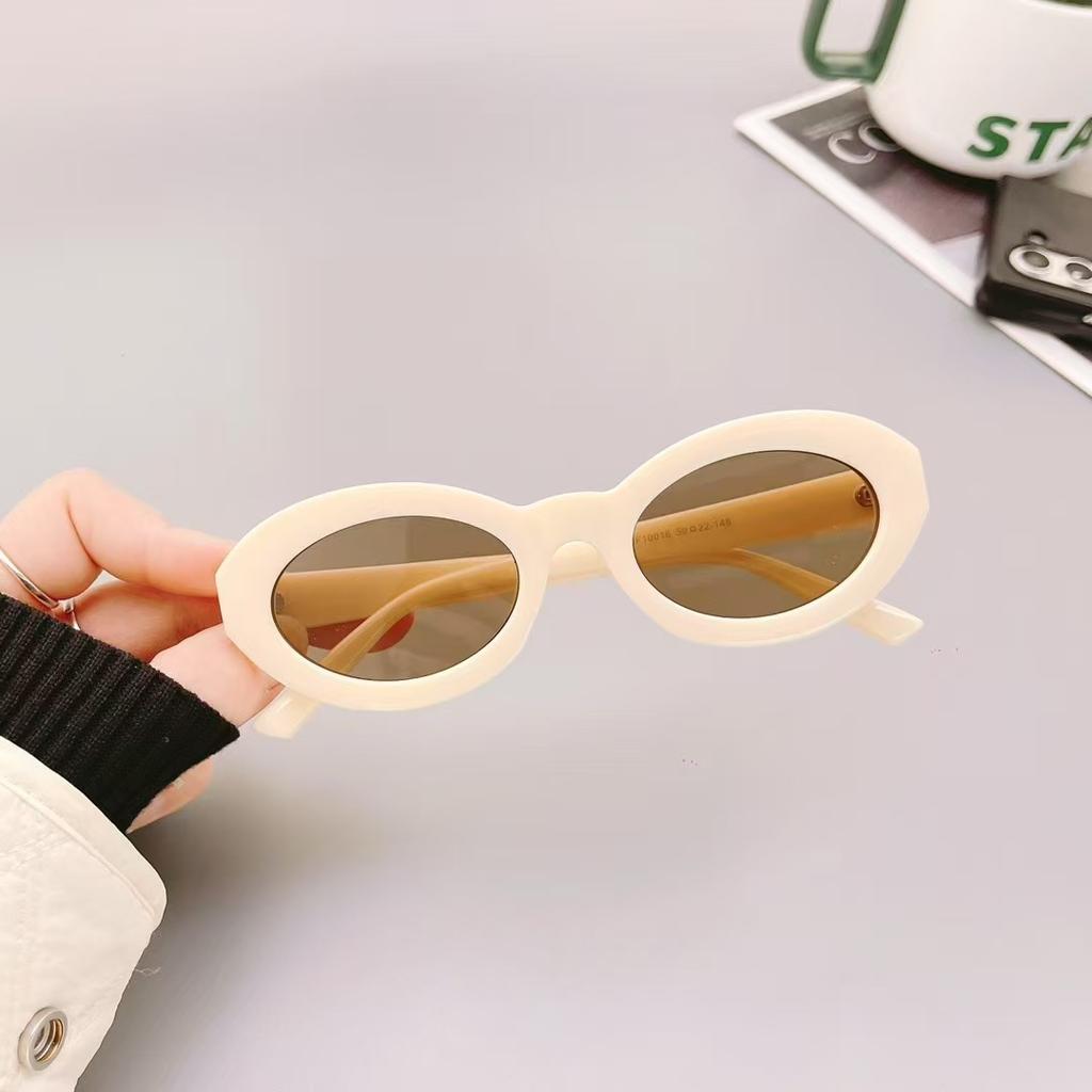Oval Shaped Shape Sun Glasses For Women Stylish Stylish UV 400 Protection Protection Sun Glasses Man Holiday Travelling Designer Style Sun Glasses