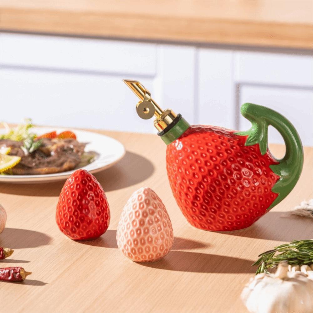 Cartoon Strawberry Seasoning Jar Japanese Style Spice Jar Kawaii Condiment Can  Salt