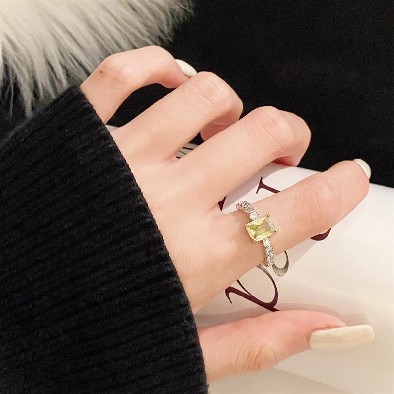 Mittelalterlicher Retro Gebürsteter Ring Damen Schlichtes Nischendesign Leichter Luxus Hochwertiger Zirkon Personalisierter Offener Ring