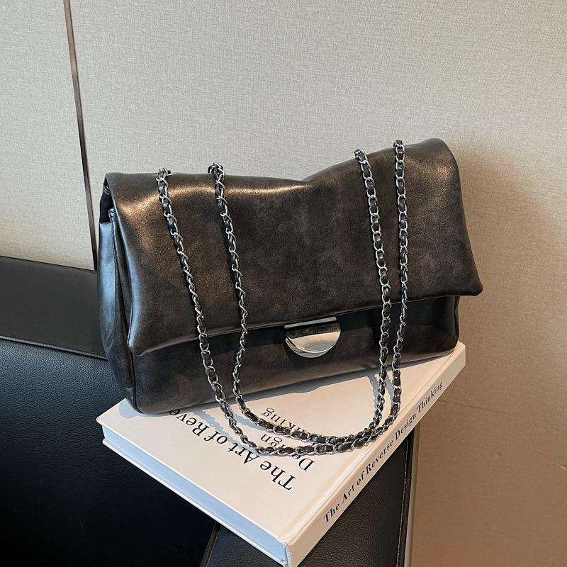 Large-capacity bag women's autumn and winter versatile new leisure chain shoulder messenger bag texture commuter tote bag