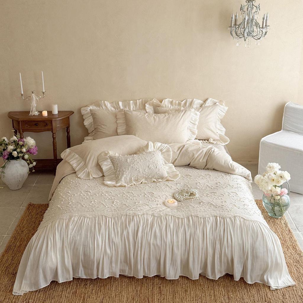French Luxury Lace-Edged Cotton Linen 4-Piece Bedding Set in Princess Style