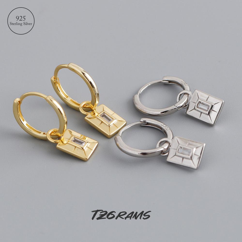 

S925 Стерлинговое серебро Квадратные серьги с цирконом Корейская мода Геометрическая маленькая пряжка для ушей Новинка в украшениях для вечеринок