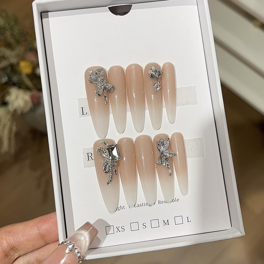 Nude Zirkon Sanftes Milchweiß Milchbraun Farbverlauf Temperament Hochwertiger Zirkon Aufkleber Trage Rüstung