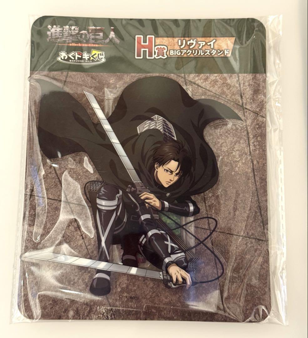 

[USED] Attack on Titan Waku Doki Kuji Acrylic Stand Levi