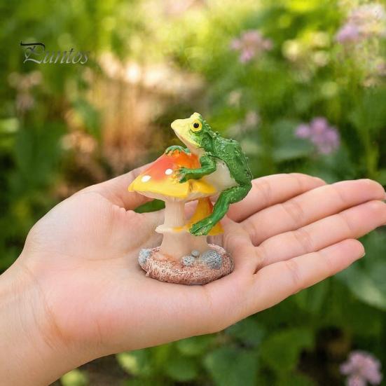 Whimsical Fairy Garden Miniature Kits Resin Frog on Mushrooms Figurine, DIY Micro Landscape Bonsai Ornament, Niche Creative Gifts for Plant