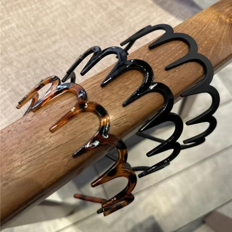 Retro Women Brown Non Slip Simple Metal Headbands for Men Women Wavy Hairband Spring Hair Hoop Fashion Hair Accessories