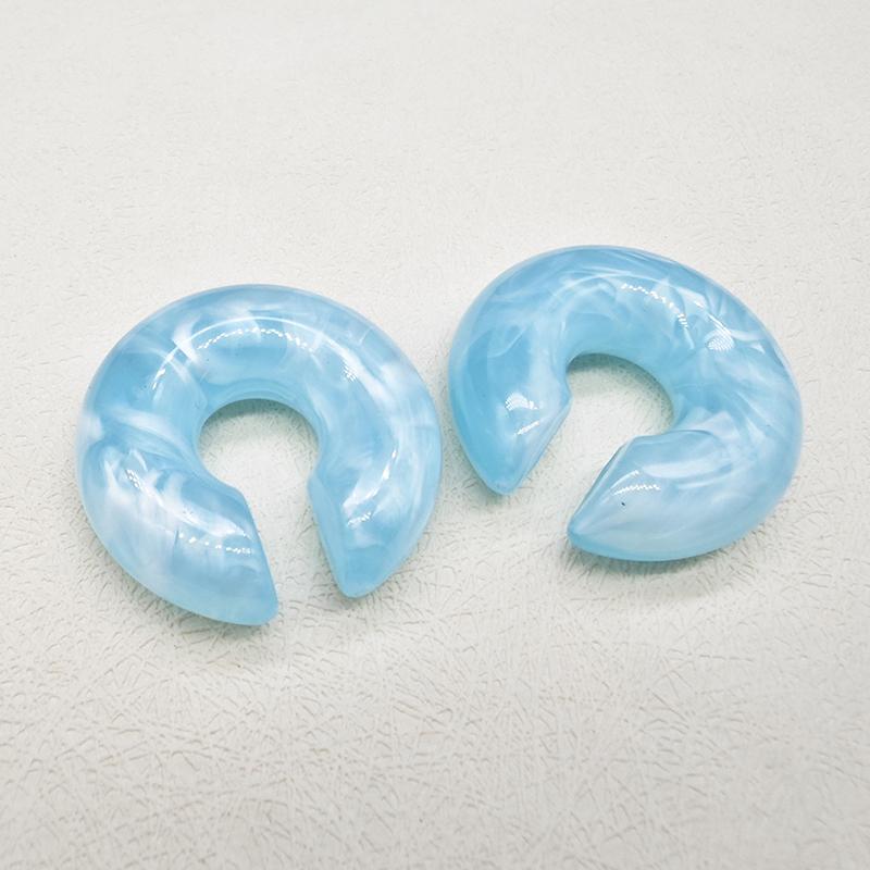 1 Pair Candy Color Round Acrylic Ear Clip Earrings for Women Fashion Simple Solid Color Cuff C-Shaped Earring Female Jewelry