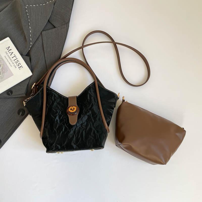 2026 Fall New Hobo Shoulder Crossbody Bag Women Premium Simple Unique Design Commuter Handbag чёрный