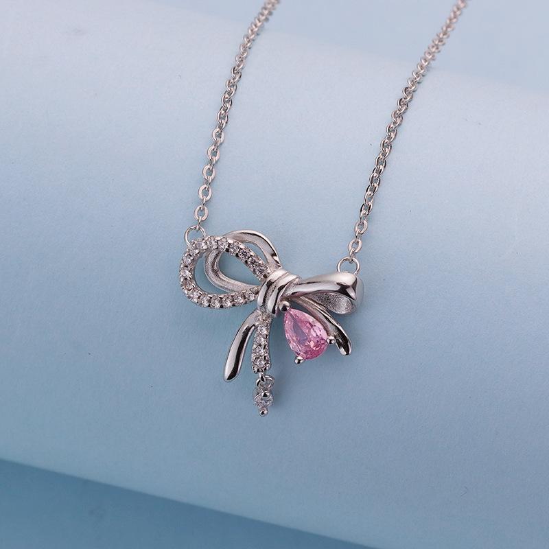 

1 Pcs Pink Diamond Bow Copper Pendant Necklace Light Luxury Style Niche Sweet Hundred Necklace