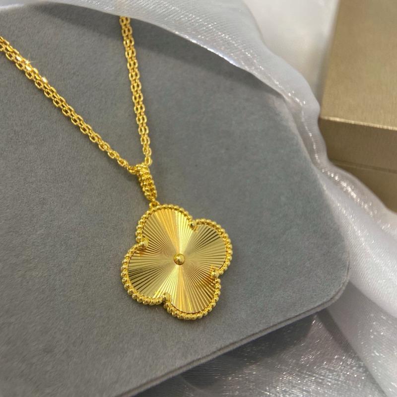 Clover Big Flower 26MM European and American Light Luxury Versatile Necklace Stainless Steel Long Sweater Chain