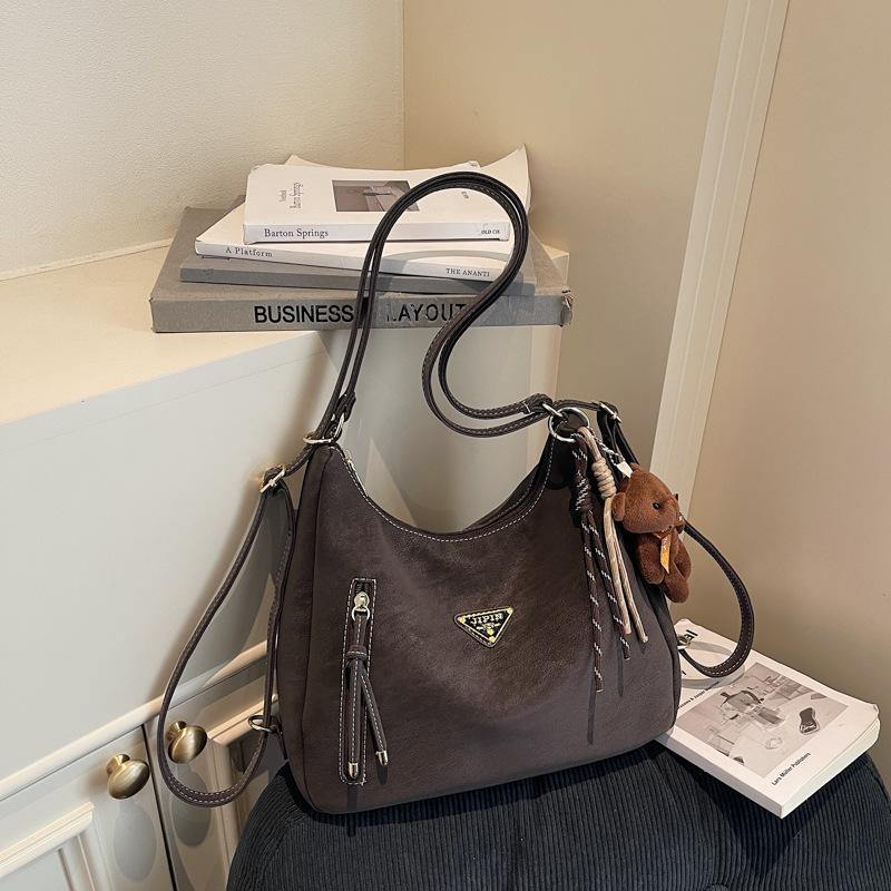 

2025 new women s bag large-capacity commuter shoulder bag fashionable double shoulder women s bag simple trend messenger bag bare bag темно-коричневого кольору