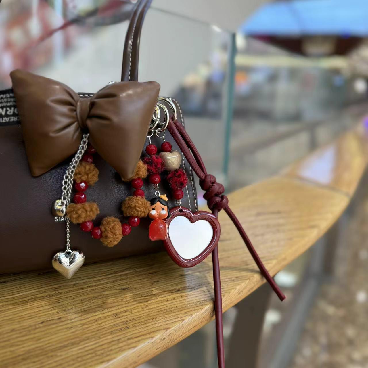 Плюшевый брелок для сумки из серии Miu: Милый кулон-кукла и высокоценный аксессуар-брелок