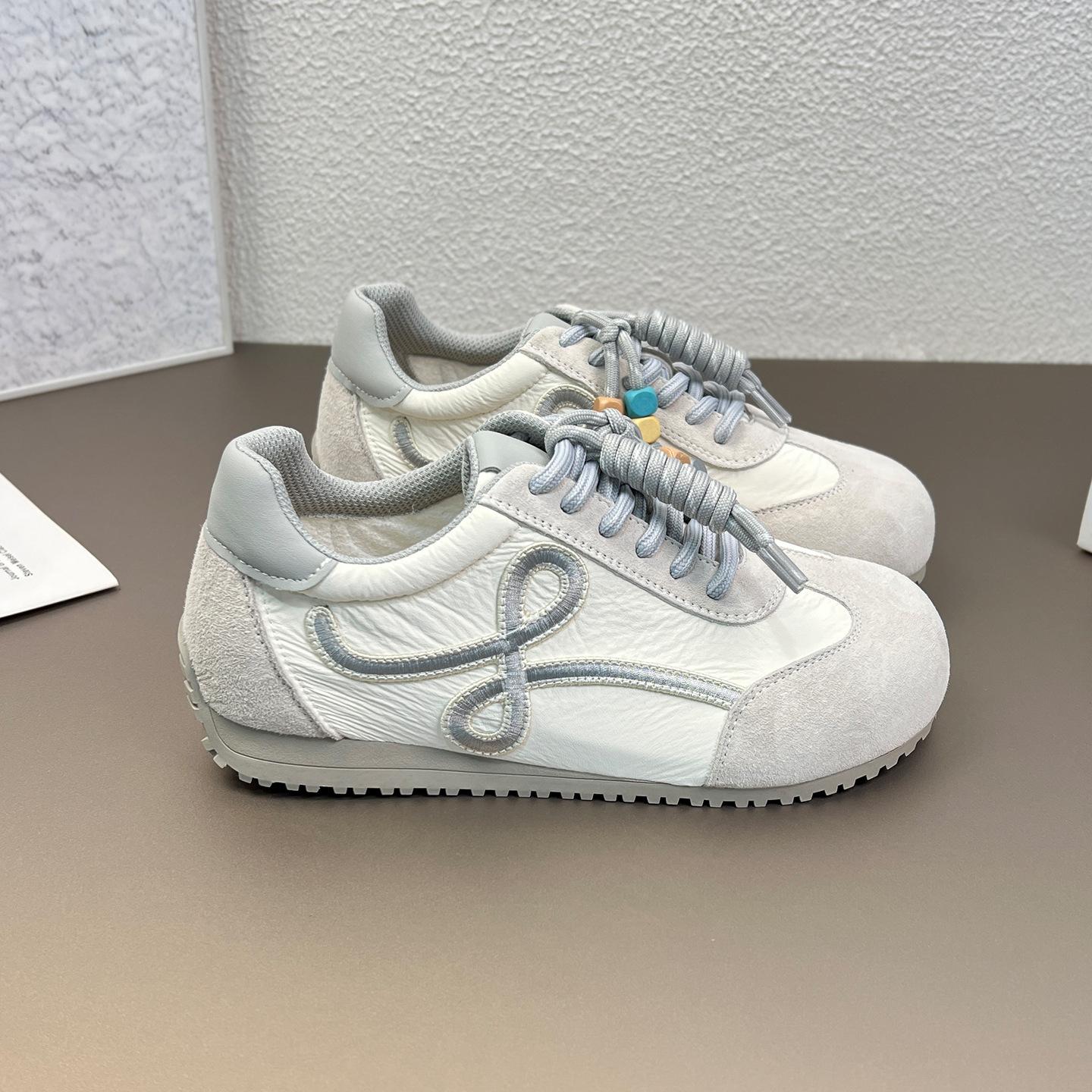 

Ретро универсальные немецкие тренировочные кроссовки женские лето 2025 новые дышащие на тонкой подошве повседневные спортивные для бега нескользящие кроссовки Форрест Гамп 40 серый