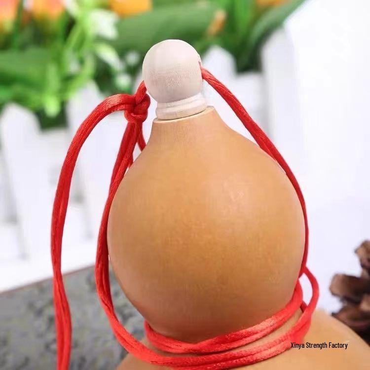 Feng Shui Cinnabar Painted Natural Gourd Pendant for Fortune and Protection