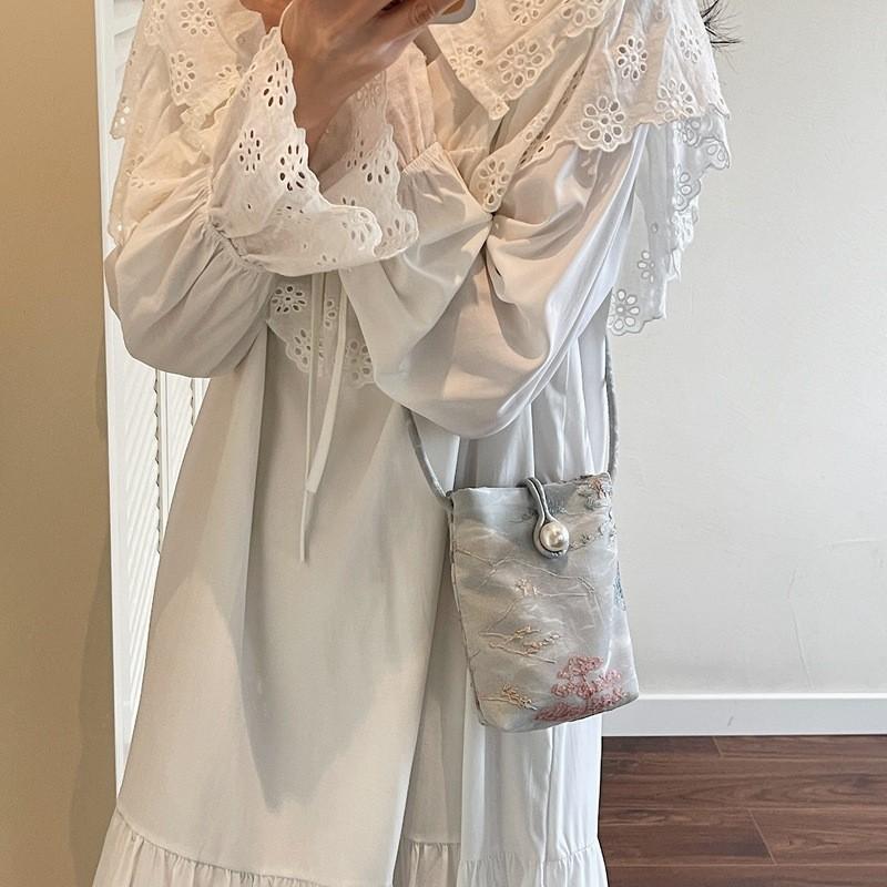 Chinese Fashion Small Crossbody Purse With Stitch Detailing For Summer Outfits