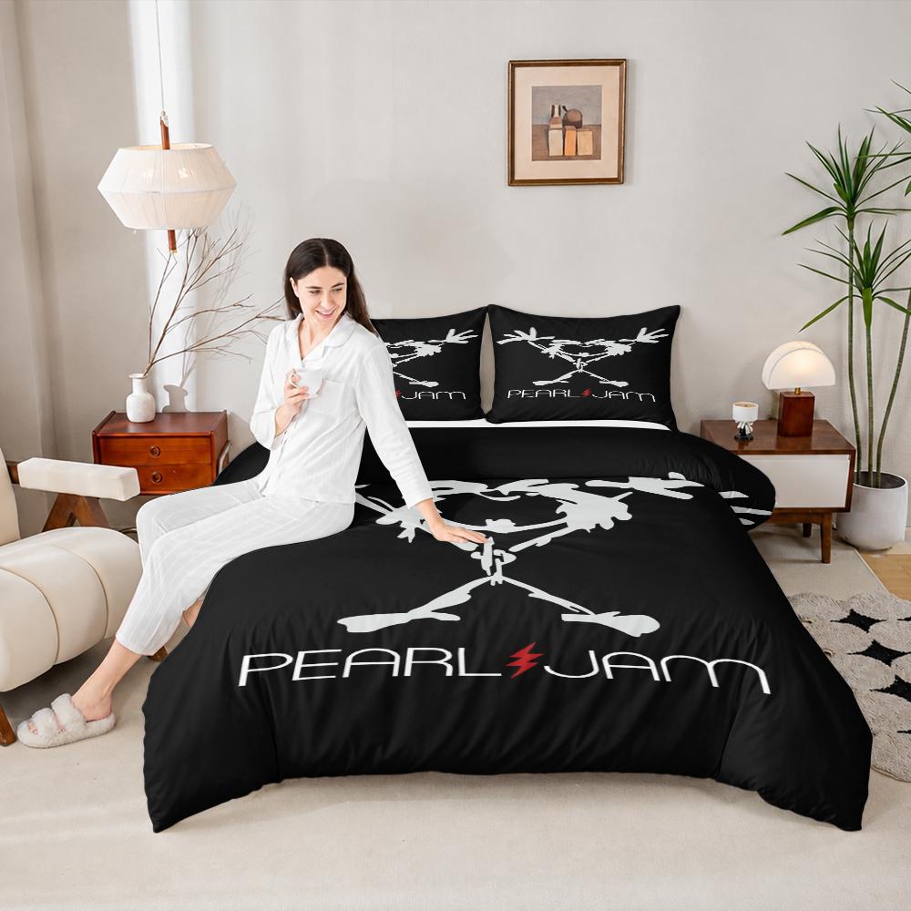 Norwegian Soccer Player in Rainy Action Scene Bedding set (1 duvet cover, 2 pillowcases, duvet not included)
