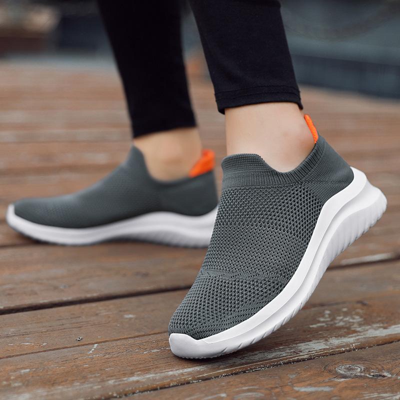 New multi-sport shoes summer mesh breathable soft-soled socks shoes casual walking shoes