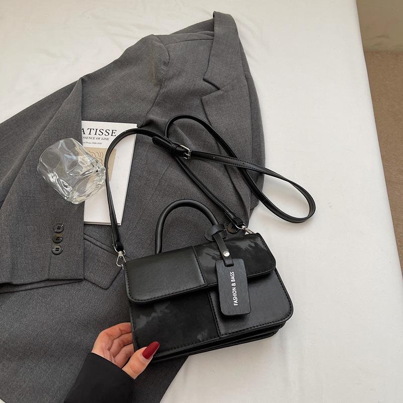 Wholesale women's bags 2025 new shoulder bags popular women's bags niche high-end oblique span women's small square bags