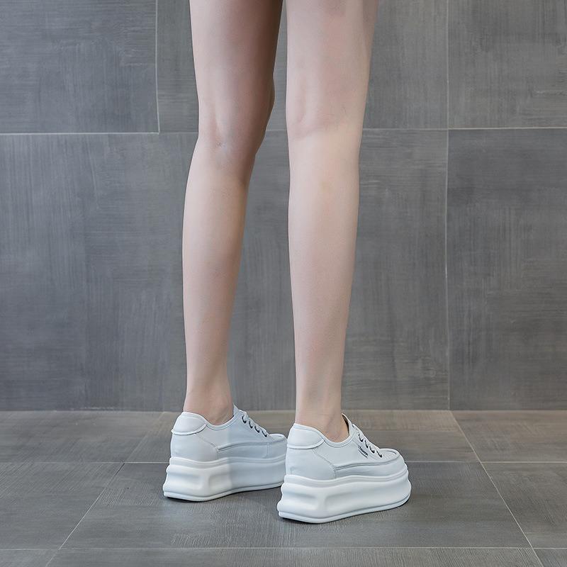 Small size inner height increase women's shoes autumn new leather 7 thick sole small man shows long legs casual white shoes