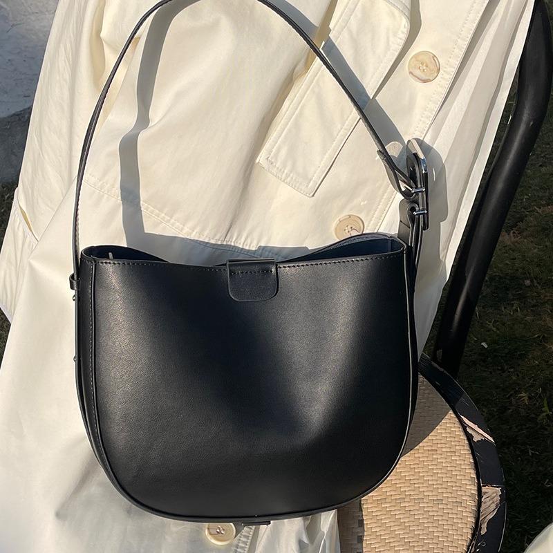 Bucket Bag Cowhide Saddle Bag Single Shoulder Crossbody Bag Women's Premium Commuter Underarm Bag
