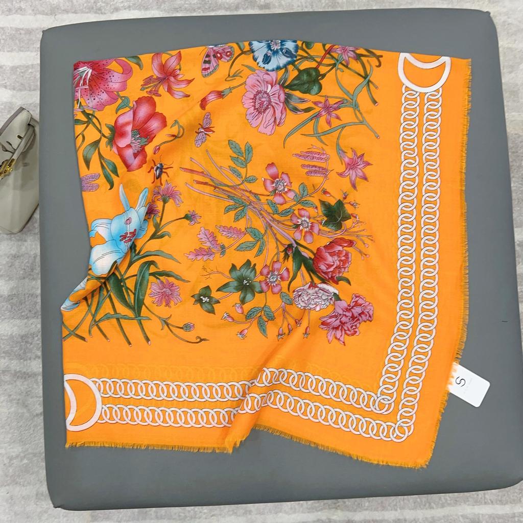 2025 spring and summer new beard removal large square scarf fashion printing decoration warm shawl travel photo show temperament scarf