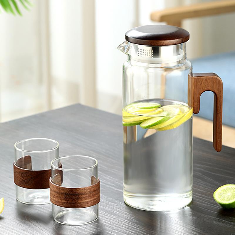 High Borosilicate Glass Wooden Handle Water Jug Heat Resistant Home Use Stylish Pitcher Set