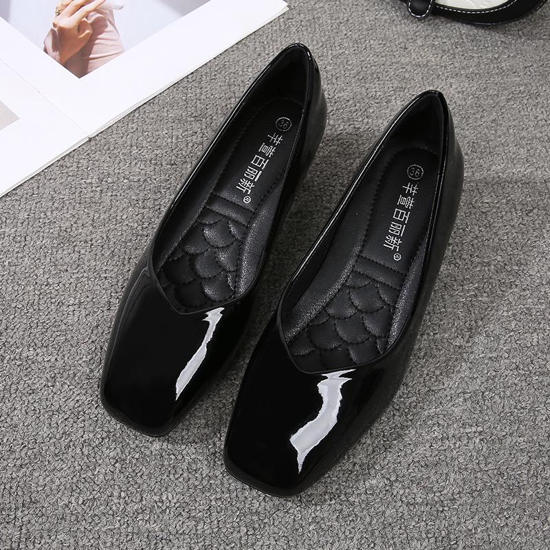 

Черные лоферы на скрытом каблуке: Женские нескользящие туфли-клинья с квадратным носком, профессиональная мягкая подошва для кухни, лакированная кожа, для весны и осени. 38