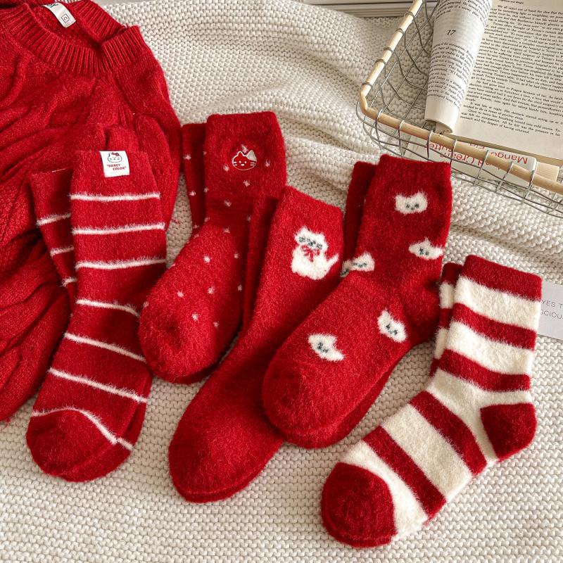 Thickened New Year'S Stockings, Red Bright Red Medium Tube Socks, Australian Velvet Cat Socks, Year Of The Horse Cartoon To Keep Warm In Winter