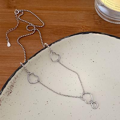 Hollow Love Necklace Sweet Heart-shaped Collarbone Chain Love Interlocking Pendant Necklace for Women