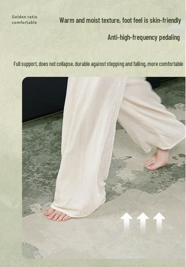 Retro Green Non-slip Waterproof Floor Mat - Vintage Style, Washable, Ideal for Living Room, Bedroom, Sofa, or Under Coffee Table.