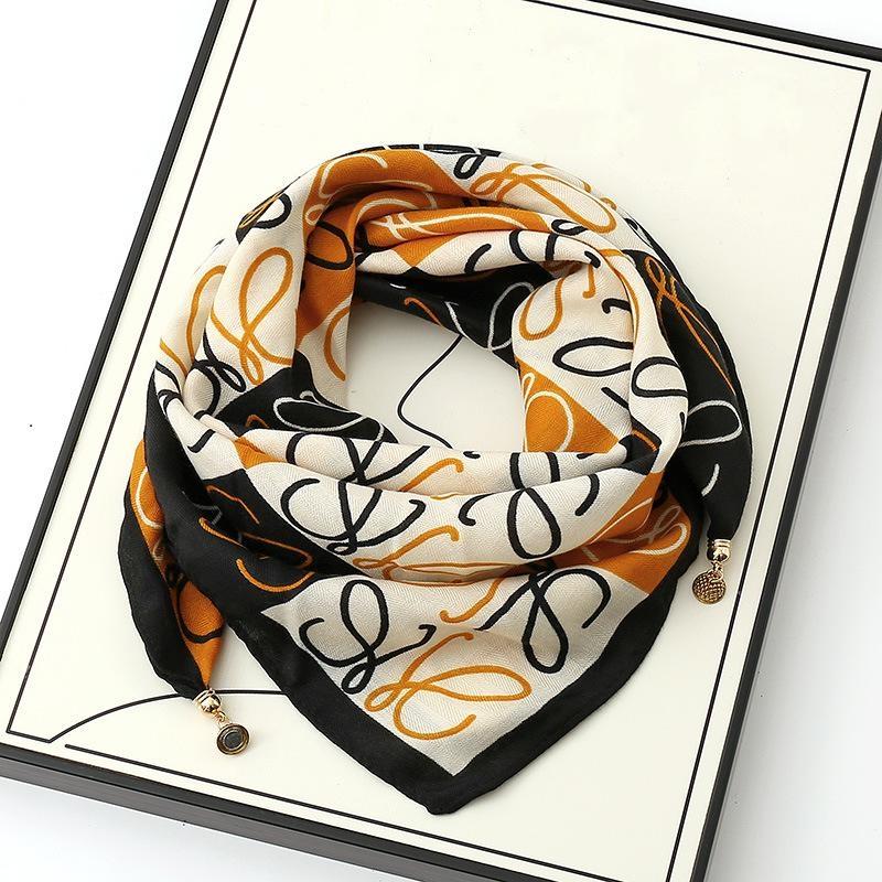 Women's Magnetic Triangle Neck Protection Scarf - Cotton & Linen High-End Square Scarf for Autumn/Winter