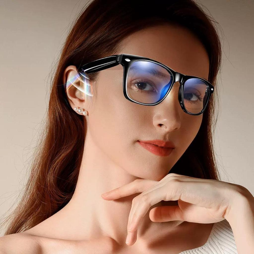 AI-Enhanced Bluetooth Translation Sunglasses with Wireless Audio and UV Protection.