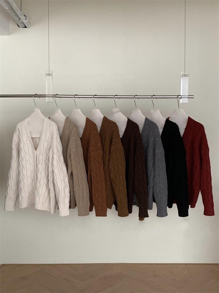 Autumn/Winter 2023 Korean-Style V-Neck Cable Knit Cardigan - Fashionable, Versatile Knitwear