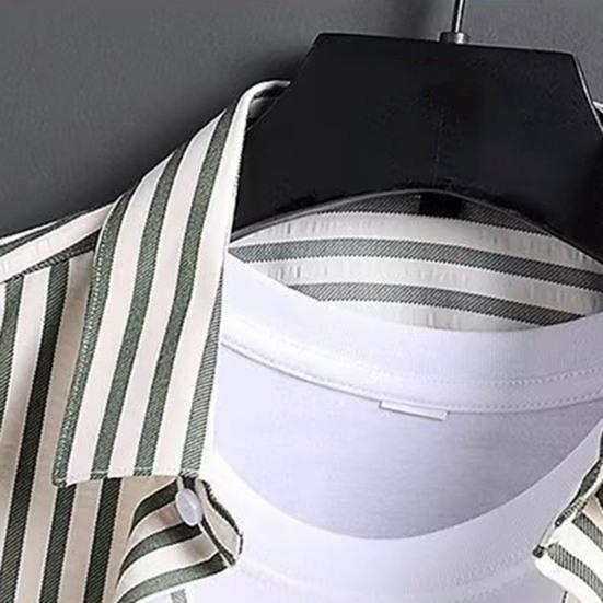 Herren Hemd Kragen Kurzarm Knöpfe Knopfleiste Hemd Tops mit aufgesetzter Tasche Gestreifter Druck Lockerer Schnitt Sommer Freizeithemd