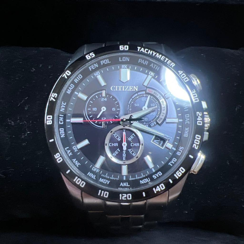 Used CITIZEN Eco-Drive Radio Solar Chronograph E660