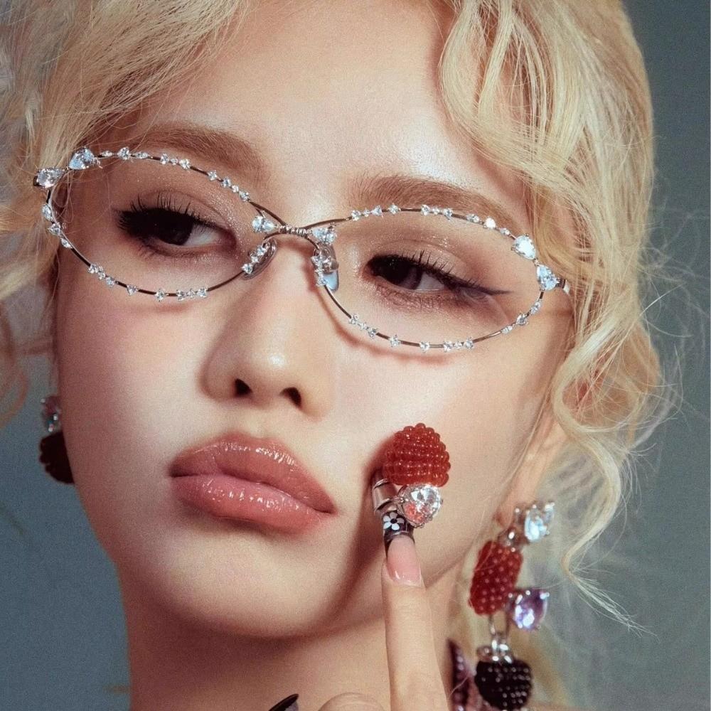 High Quality Retro Diamond Women Sunglasses Punk UV400 Oval Sunglasses Silver Shades Men Sun Glasses Gift