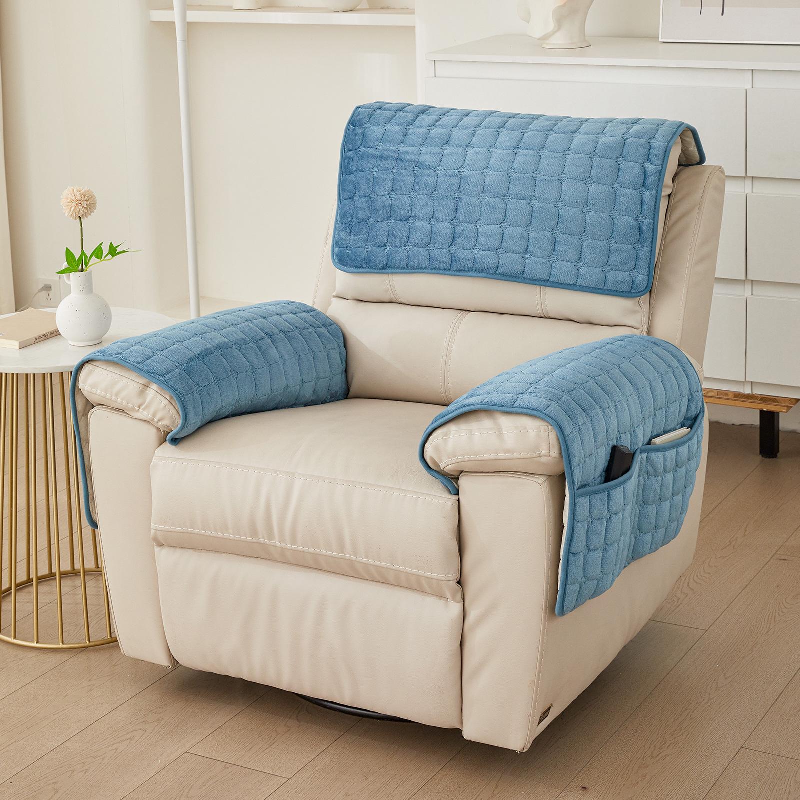 

Нековзкий плюшевий набір підлокітників для дивана з кишенями для зберігання, включає рушники для підлокітників і подушку для спинки. 66x50 Backrest