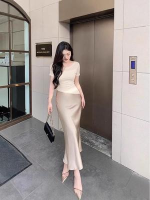 Champagne Satin Fishtail High-End Silk Skirt for Women - Summer 2025
