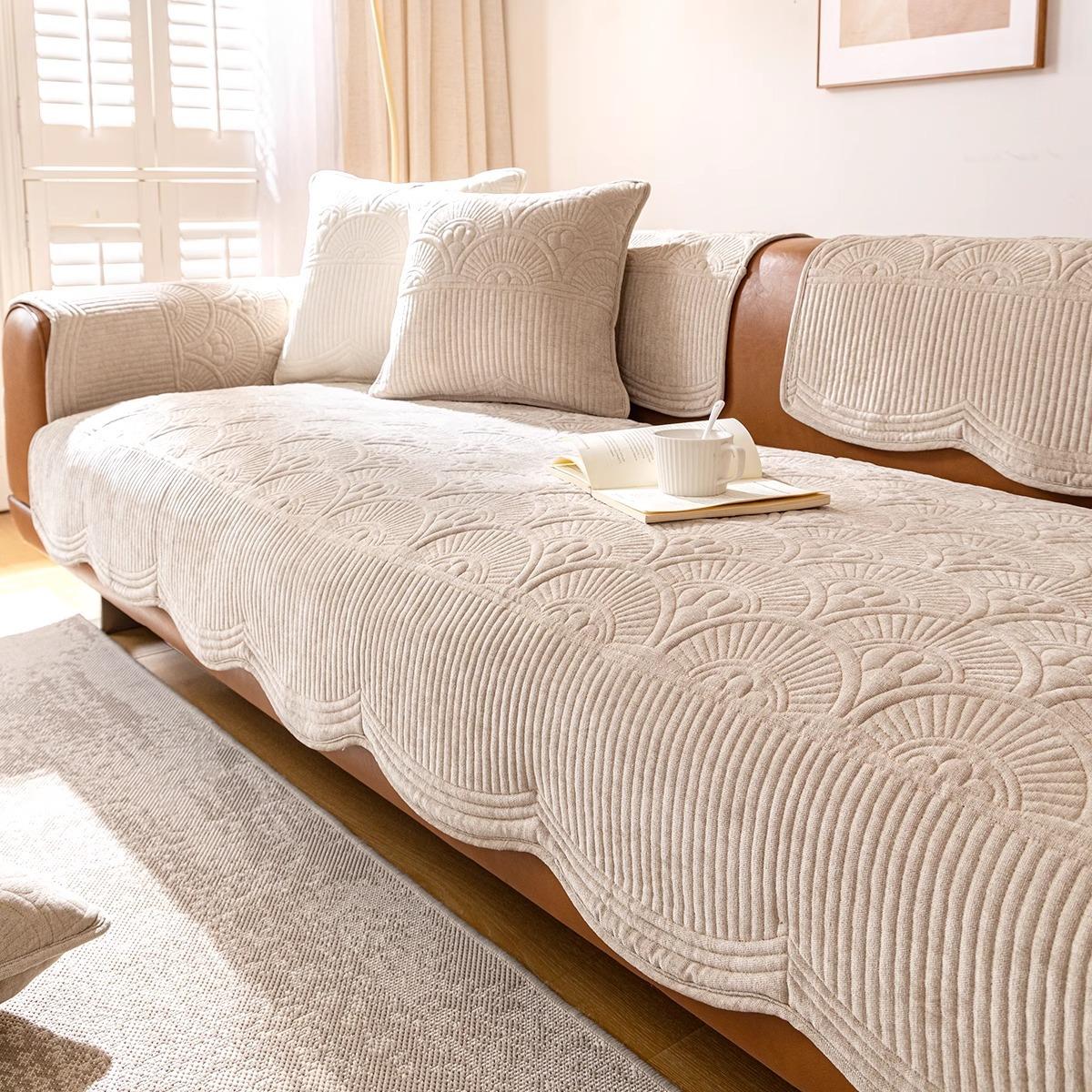 

Подушка на диван из шенилла особой формы, всесезонная универсальная кремовая ветрозащитная подушка для сиденья, высококачественная нескользящая кожаная накидка на диван, покрывало 70*70cm