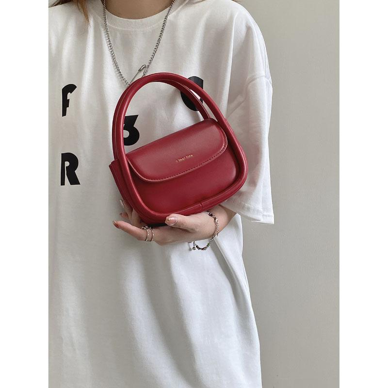 Fashion Simple Red Crossbody Bag Wedding Handbag Mini All-Matching Small Square Bag Solid Color Texture Classic Shoulder Pack