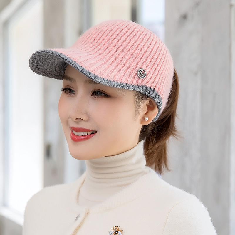 Autumn Winter Korean Style Women's Knit Duckbill Hat with Face-Slimming Feature, Ponytail Tie, and Warm, Versatile Wool Design.