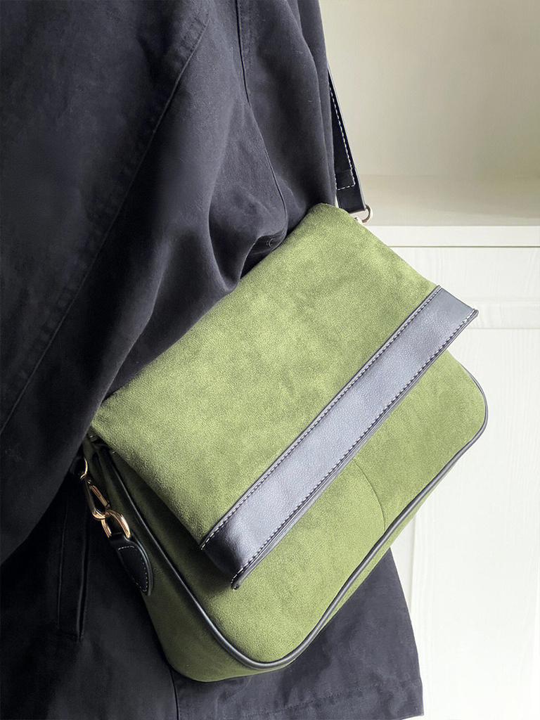 Niche Large-Capacity Tote Bag Velvet Leather Retro Commuter Versatile Single Shoulder Messenger Bag Tide