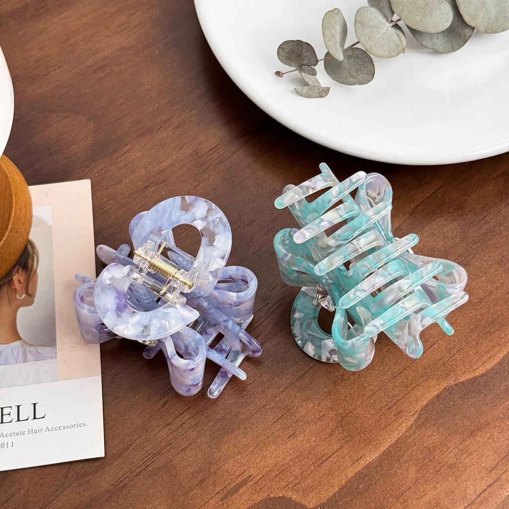 Stylish Floral Patterned Hair Claw Clip In Vibrant Colors For Fashionable Women