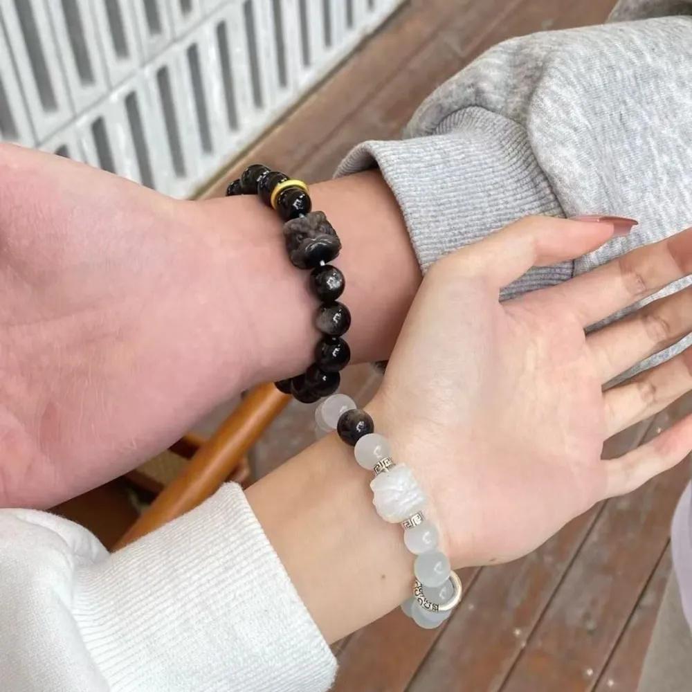 

Cat Eye Stone Beaded Bracelet with Unique Lion Head Charm Adjustable String Cord Handmade Fashion Jewelry for Men and Women One Size білий